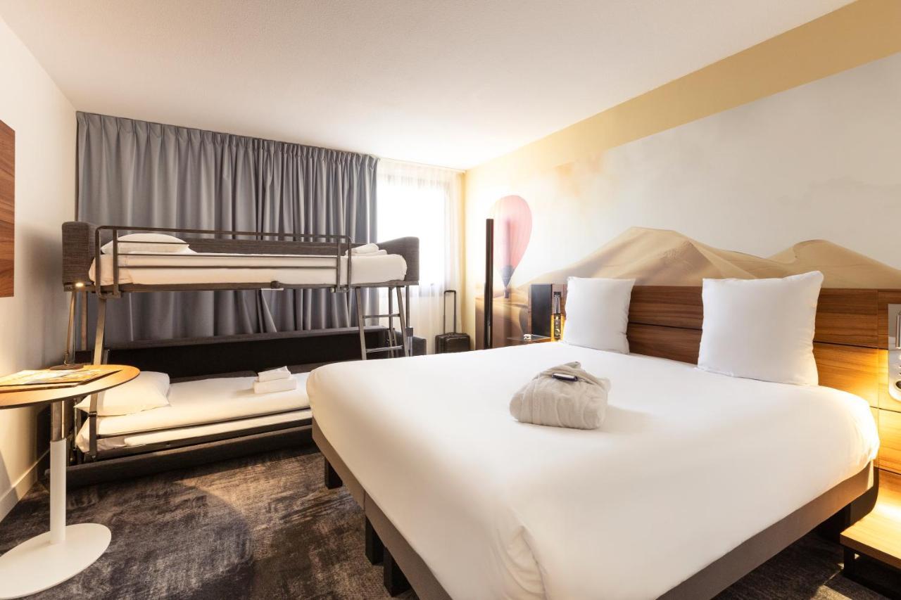 Classic Double Room with Sofa Bed,1704915085:JPEG