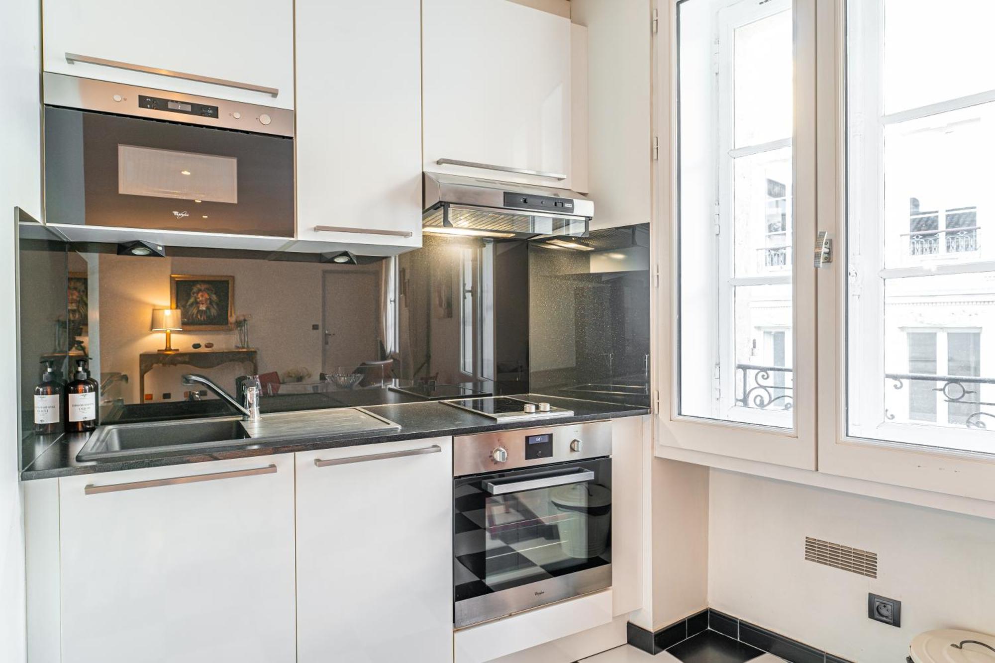 Deluxe Apartment