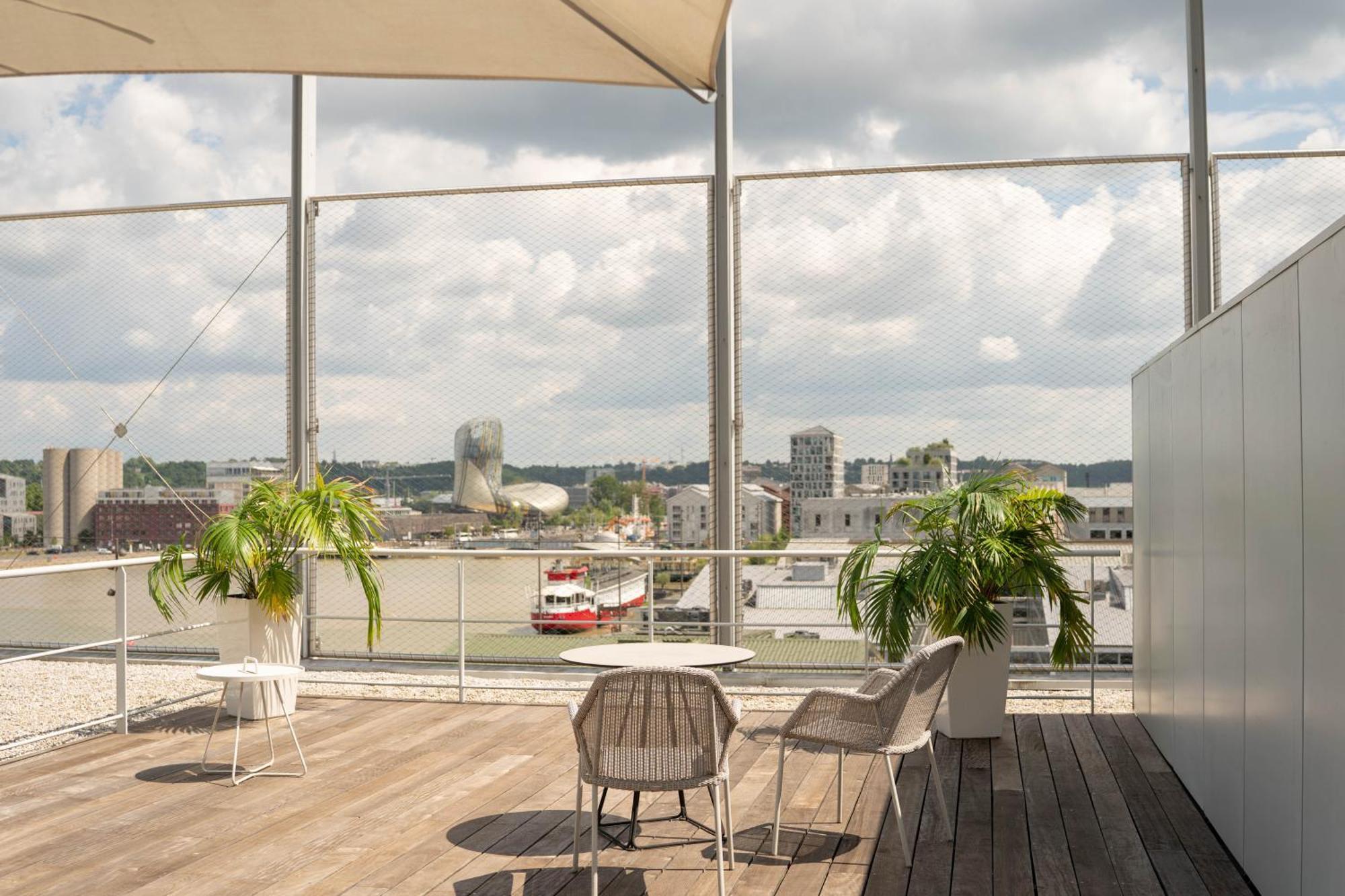 One-Bedroom Suite with View,1698343242:JPEG